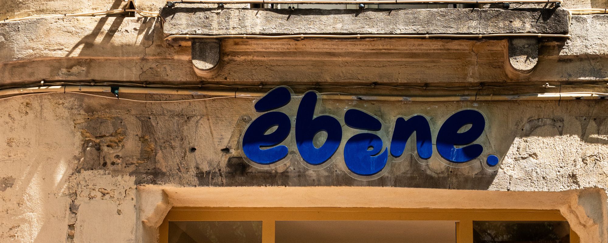 vitrine ebene montpellier